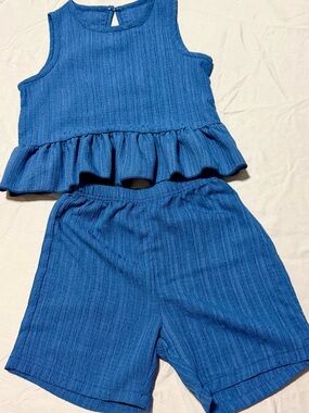 NWOT- girls blue short set